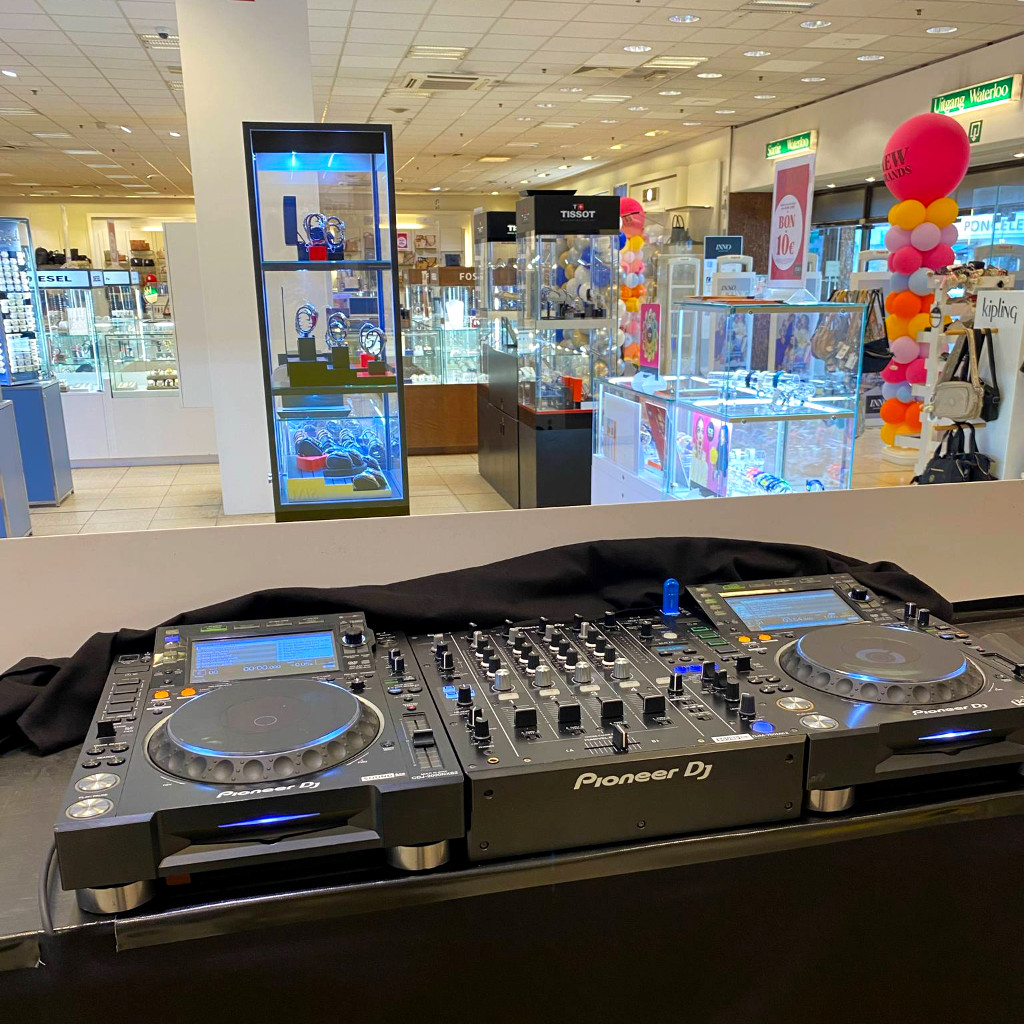 In-Store DJ